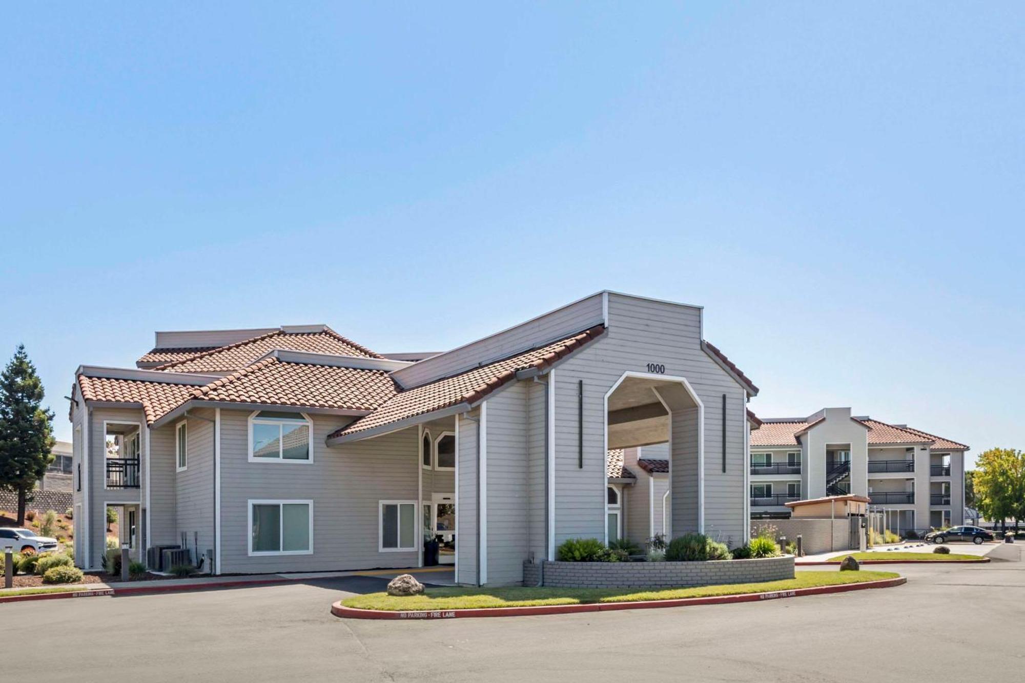 Country Inn & Suites By Radisson, Vallejo Napa Valley, Ca Екстер'єр фото